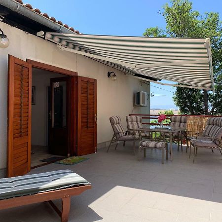 Apartman Cvenkica Omišalj Exterior foto
