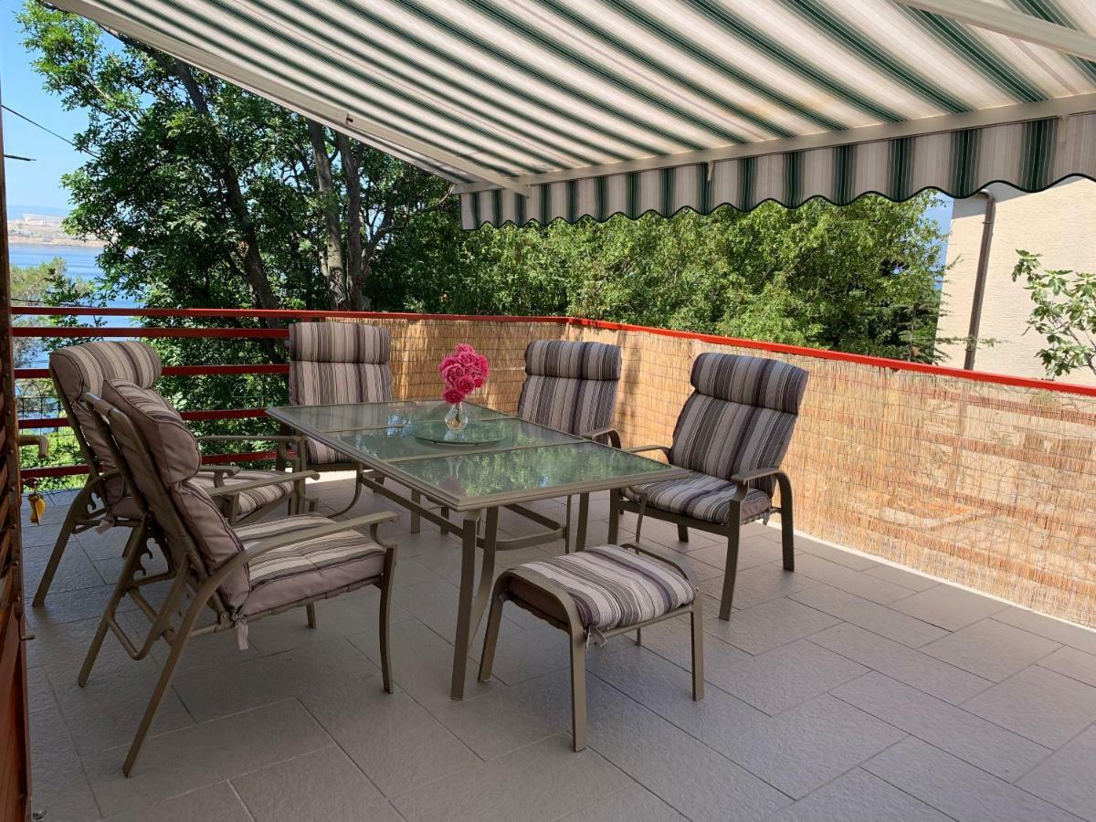 Apartman Cvenkica Omišalj Exterior foto