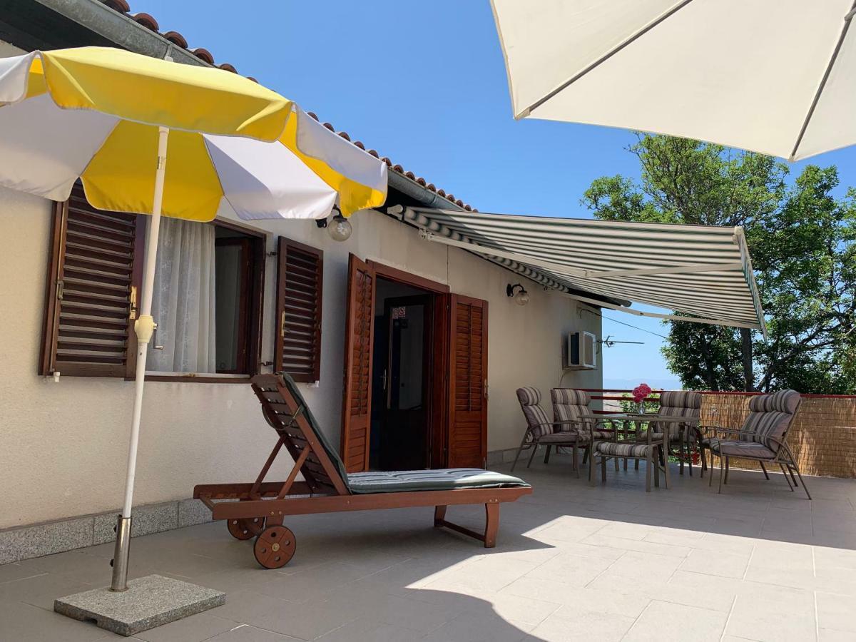 Apartman Cvenkica Omišalj Exterior foto